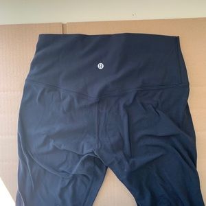 lack lululemon full-length leggings size 8